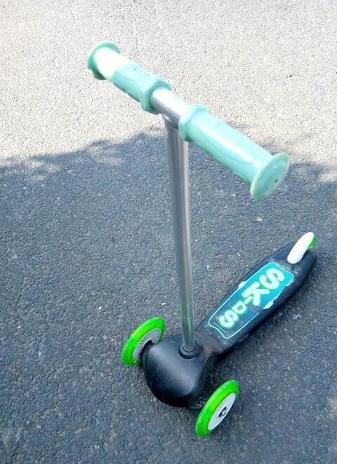 Trottinette 3 roues skids control 10 Beauchamp (95)