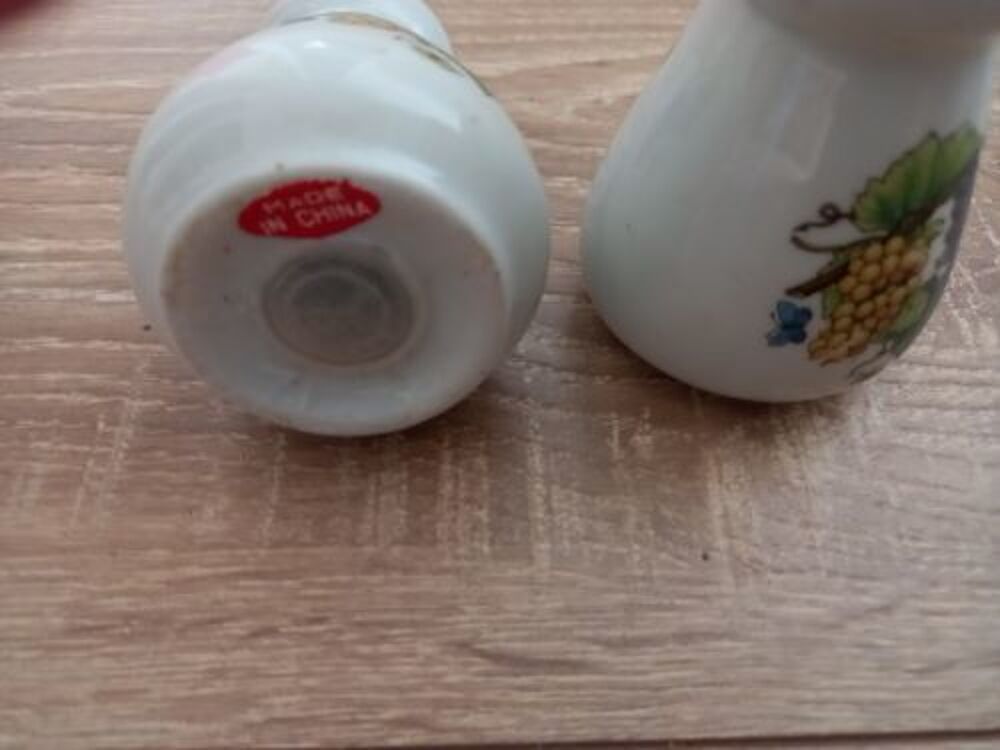 Sali&egrave;re et Poivri&egrave;re en fa&iuml;ence blanche sans marque Décoration