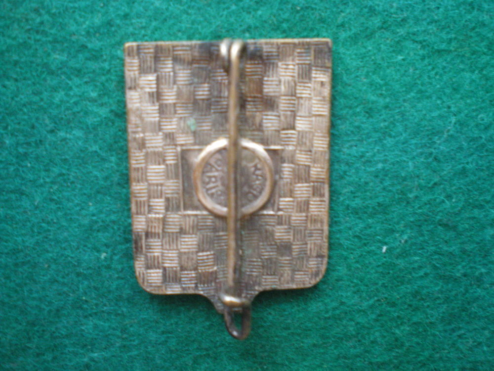 Insigne - Prisonniers de guerre 1945-1970. 