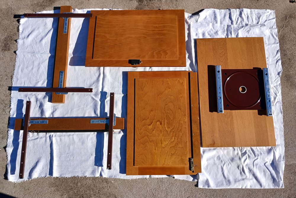 PETITES PORTES POUR MEUBLE + PLATEAU TELE ORIENTABLE Meubles