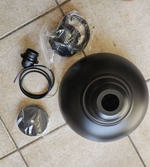 lustre 10 Viviers-du-Lac (73)