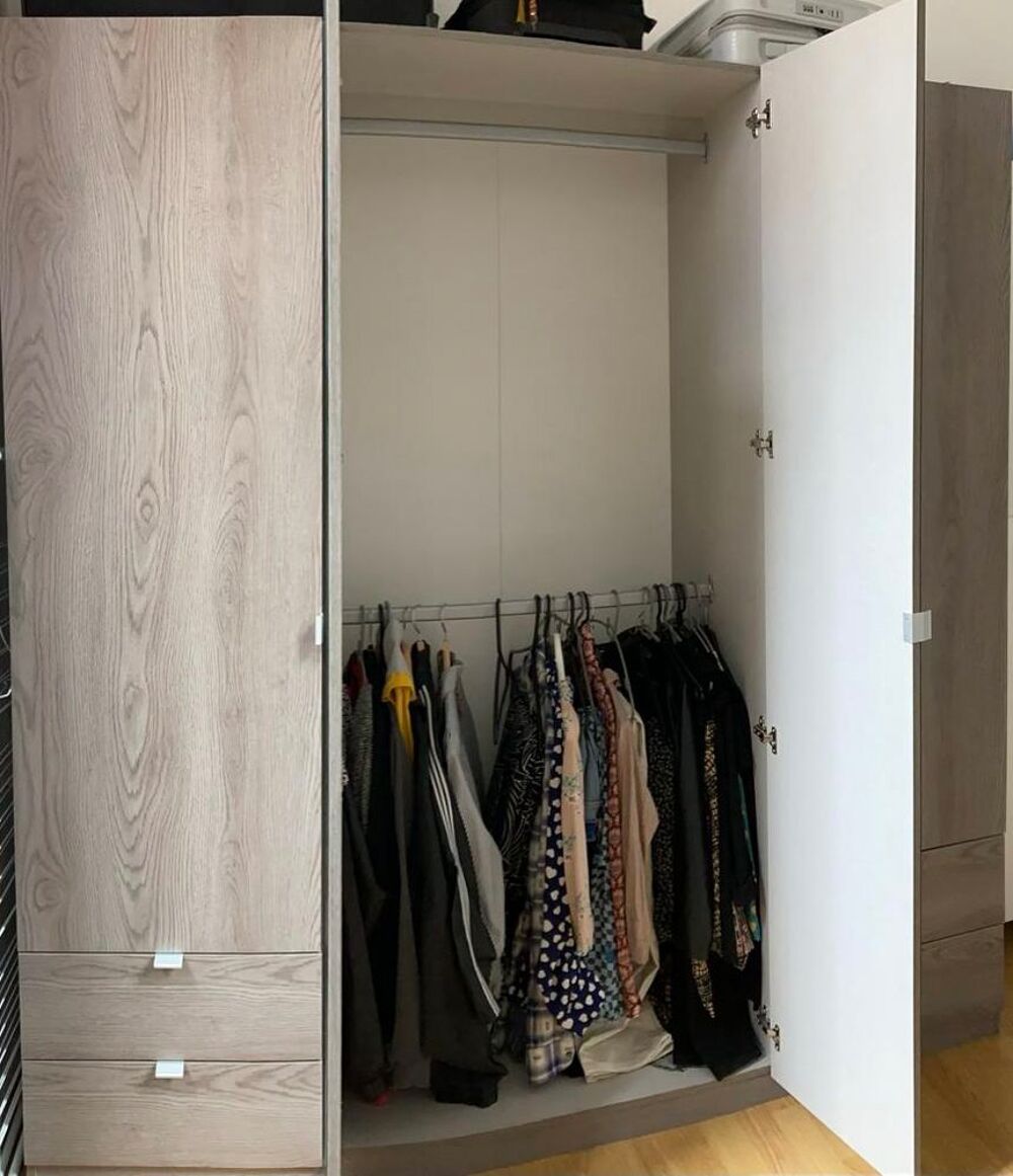 Armoire quasi neuf, tr&egrave;s bon &eacute;tat Meubles