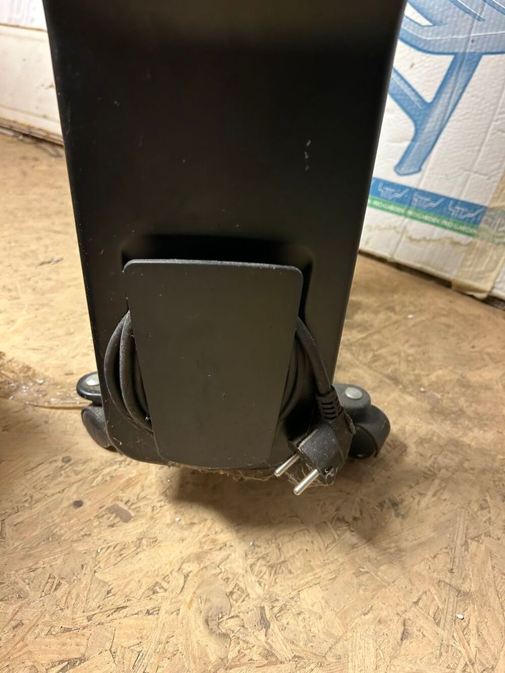 Radiateur &agrave; bain d huile Electroménager