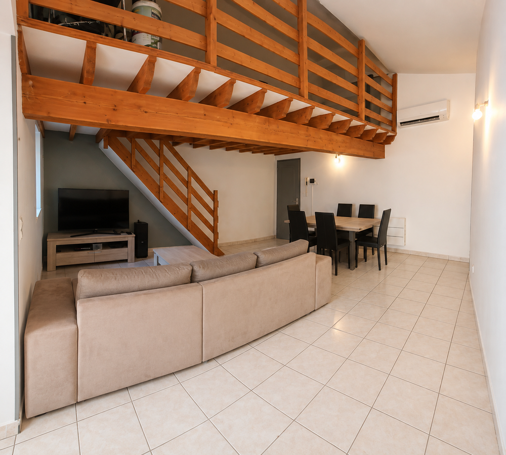 Vente Appartement Appartement terrasse garage R+1 maison de village Saint-mamert-du-gard