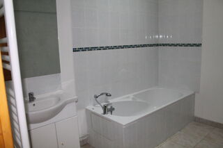  Maison à louer 7 pièces 160 m²