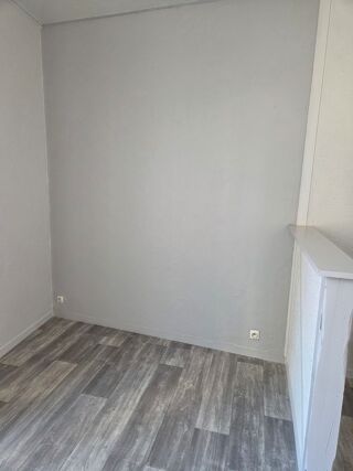  Appartement à louer 1 pièce 17 m²