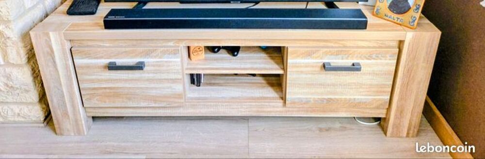 Meuble TV bois clair avec rangements Meubles