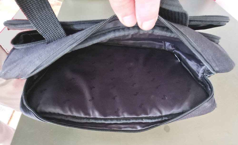 cartable porte-documents-ordinateur de qualit&eacute; Maroquinerie