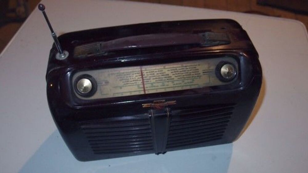 Radio TSF &agrave; lampes portable 