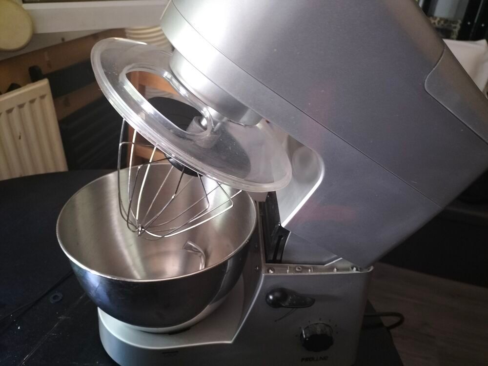 Batteur &eacute;lectrique proline Electroménager
