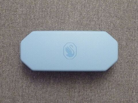 Etui � Lunettes Rigide Bleu Ciel- Neuf- Swarovski 50 Paris 15 (75)