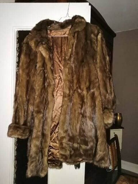 Veste  200 Montreuil (93)