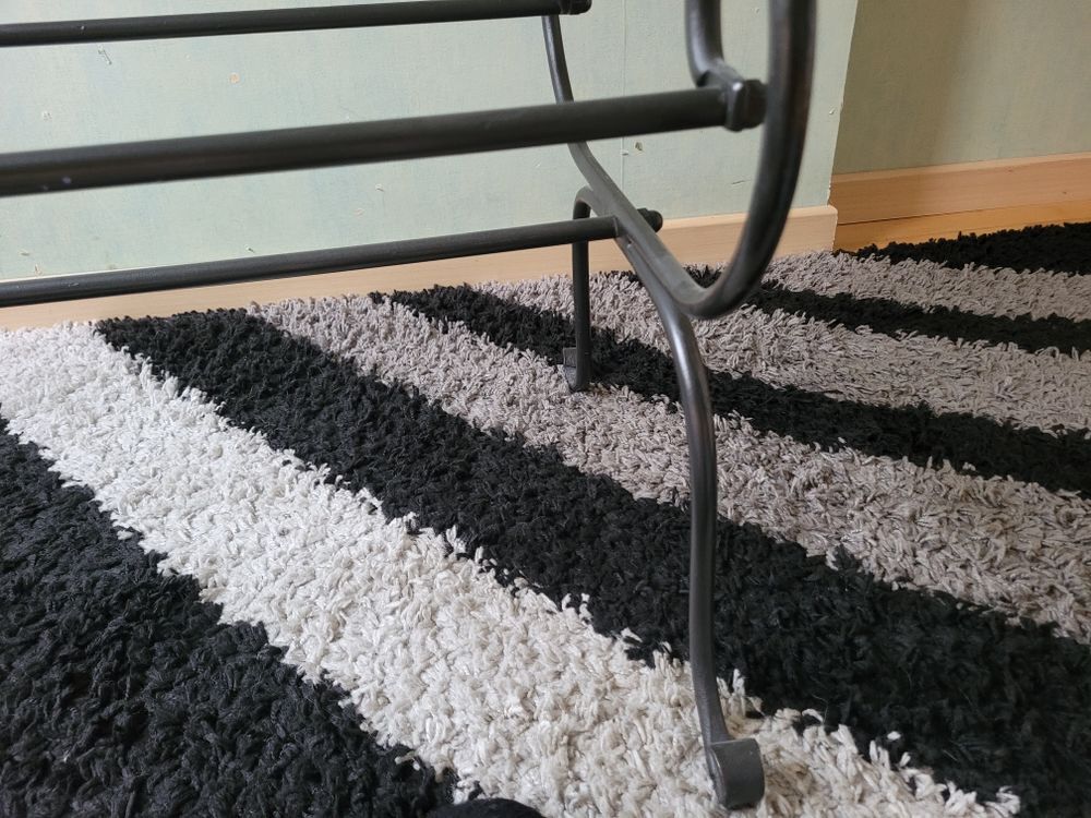 Table basse en fer forg&eacute; et plateau en verre en Bon &eacute;tat Meubles