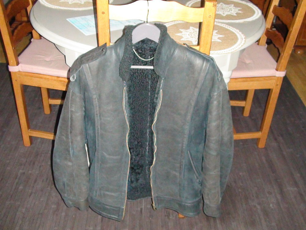 Blouson en cuir &eacute;pais bleu vintage ann&eacute;e 80 style bomber Vêtements