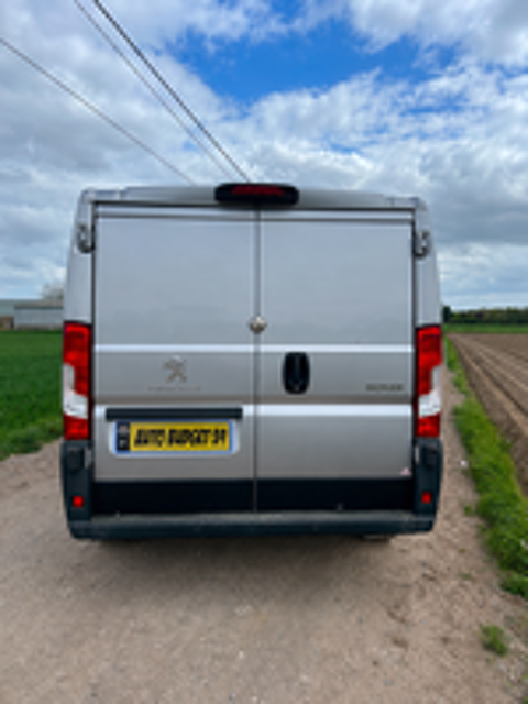 Boxer BOXER TOLE 335 L1H1 BLUEHDI 120 S&S ASPHALT 2022 occasion 59263 Houplin-Ancoisne