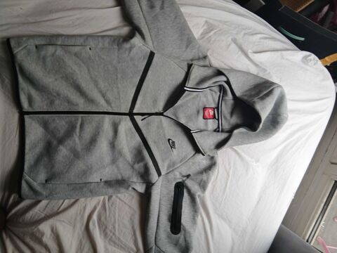 nike tech taille M 50 Paris 13 (75)
