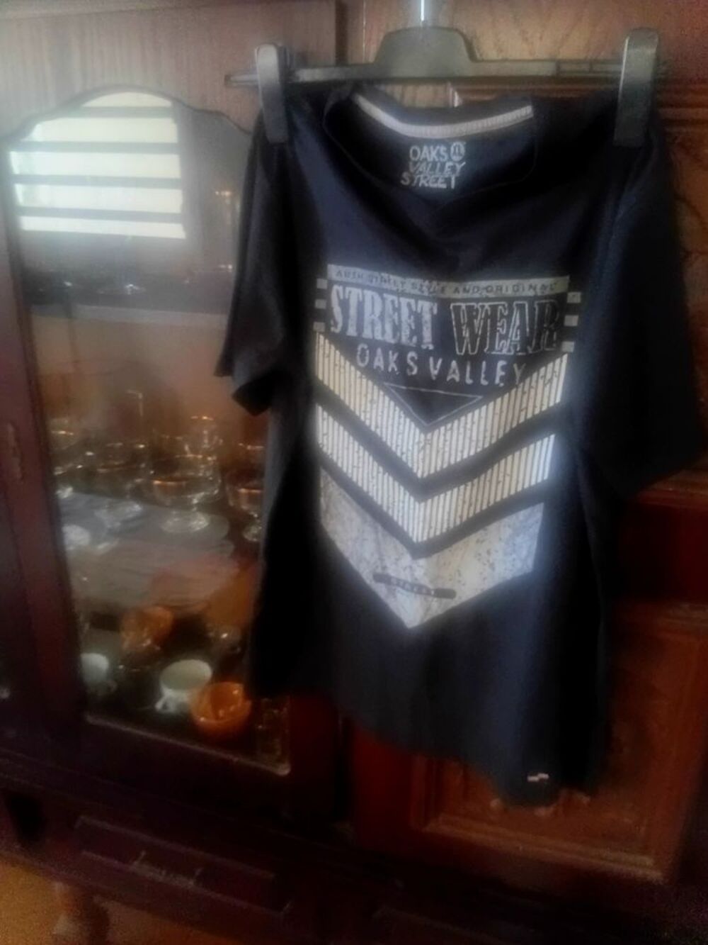 T-shirt OAKS VALLEY Vêtements
