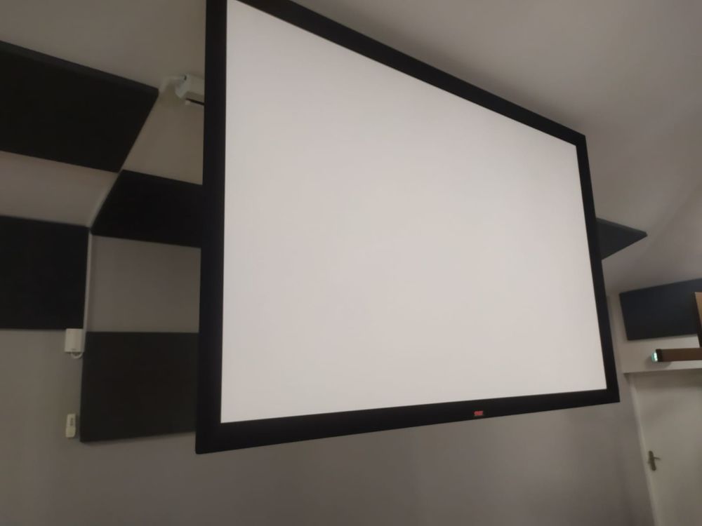 &Eacute;cran de projection Matériel informatique
