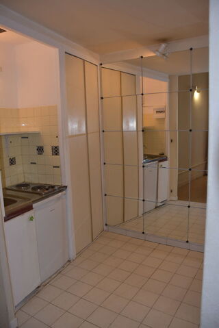  Appartement à louer 1 pièce 16 m²