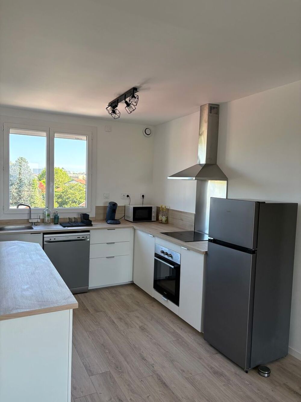 Vente Appartement Appartement T4 / T3 bis - Rénové et climatisé - Balcon Caluire-et-cuire
