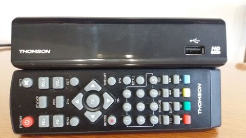 Enregistreur/D�codeur TNT THOMSON THT522 50 Tremblay-en-France (93)