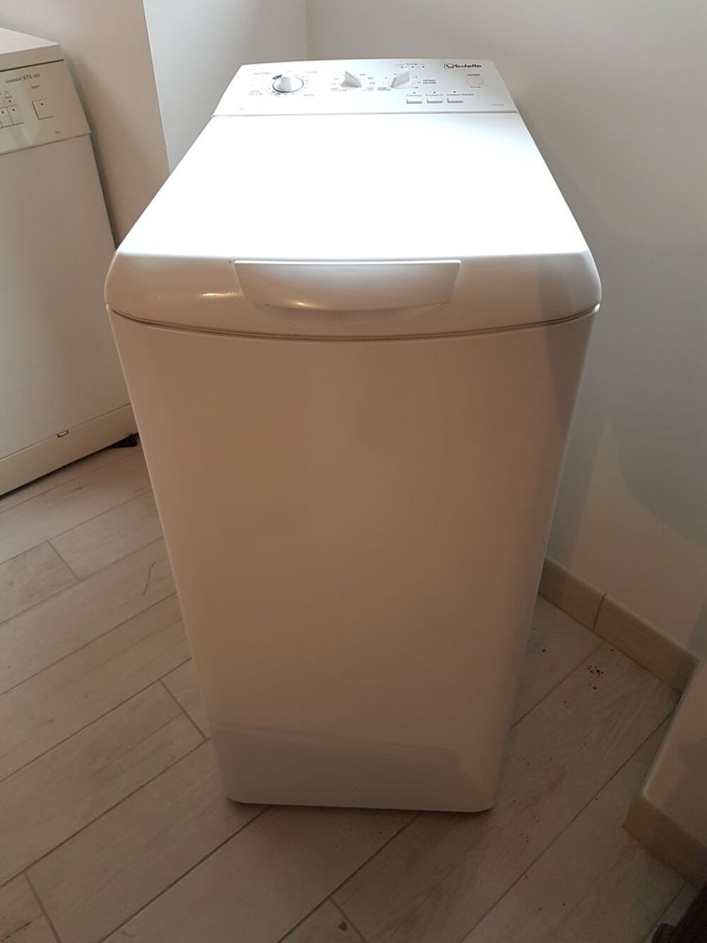 Lave-linge VEDETTE VLT5100W - Tr&egrave;s peu servi Electroménager
