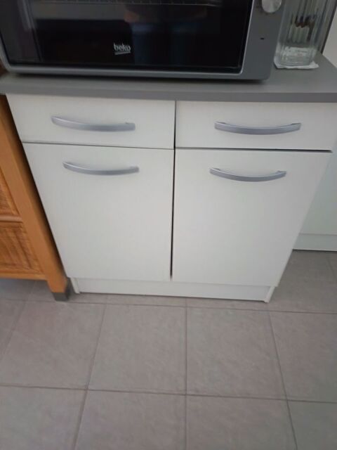 meuble de cuisine  20 Saint-Georges-des-Gardes (49)