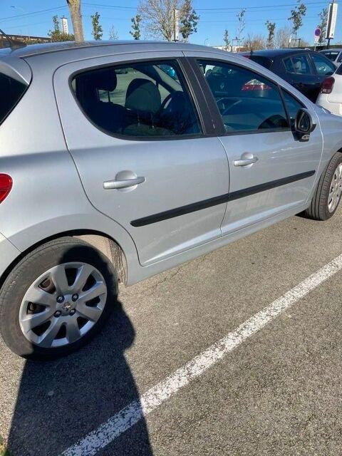 Peugeot 207 1.4e 16v 90ch Sport