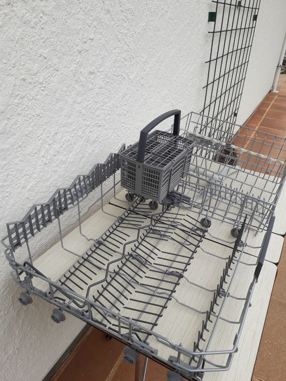 Paniers lave-vaisselle Electroménager