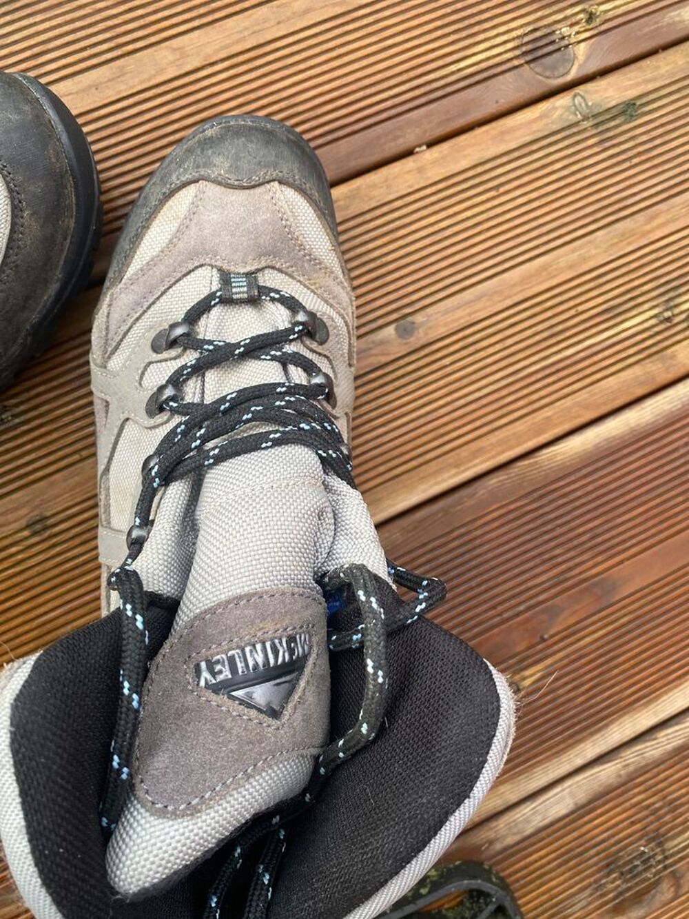 Chaussures de randonn&eacute;e Chaussures