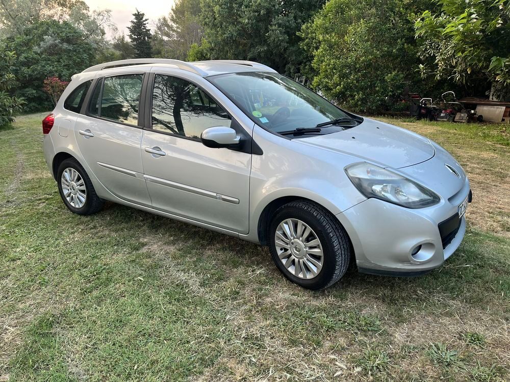 Clio III Estate Clio Estate III dCi 90 eco2 Expression Clim 2012 occasion 06250 Mougins