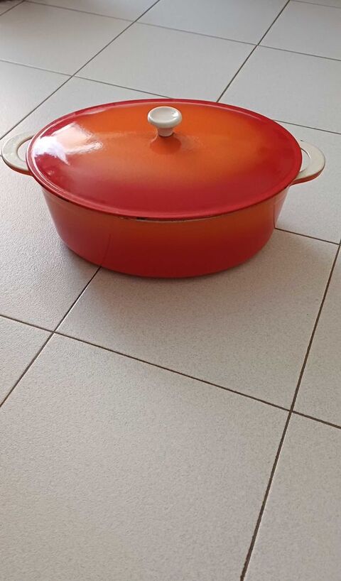 Cocotte en fonte vintage 20 Balaruc-le-Vieux (34)