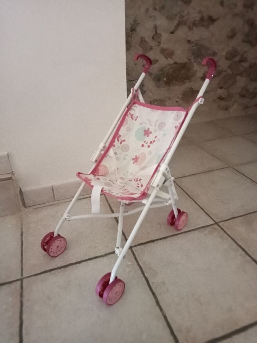 Poussette poup&eacute;e Smoby. Jeux / jouets