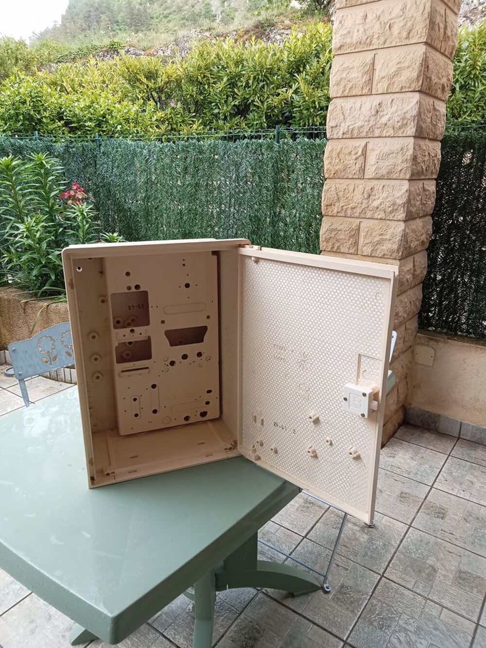 Logette pour compteur d'&eacute;lectricit&eacute; Bricolage