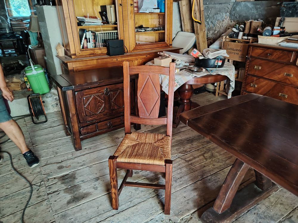Salle &agrave; manger compl&egrave;te Meubles