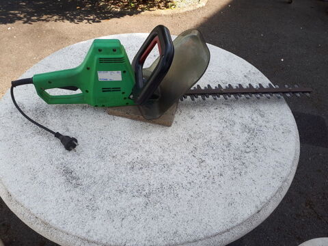 Taille haie �lectrique 15 Cosne-Cours-sur-Loire (58)