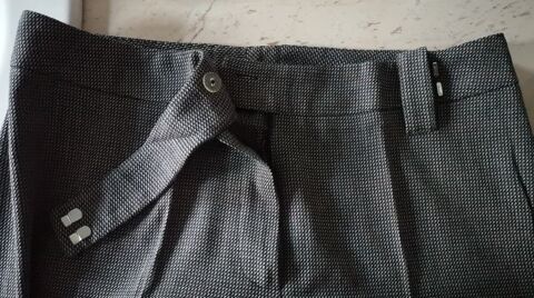 Pantalon gris et blanc     Taille 44
4 Narbonne (11)