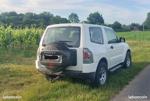 Mitsubishi pajero Long 3.2 DI-D Inform