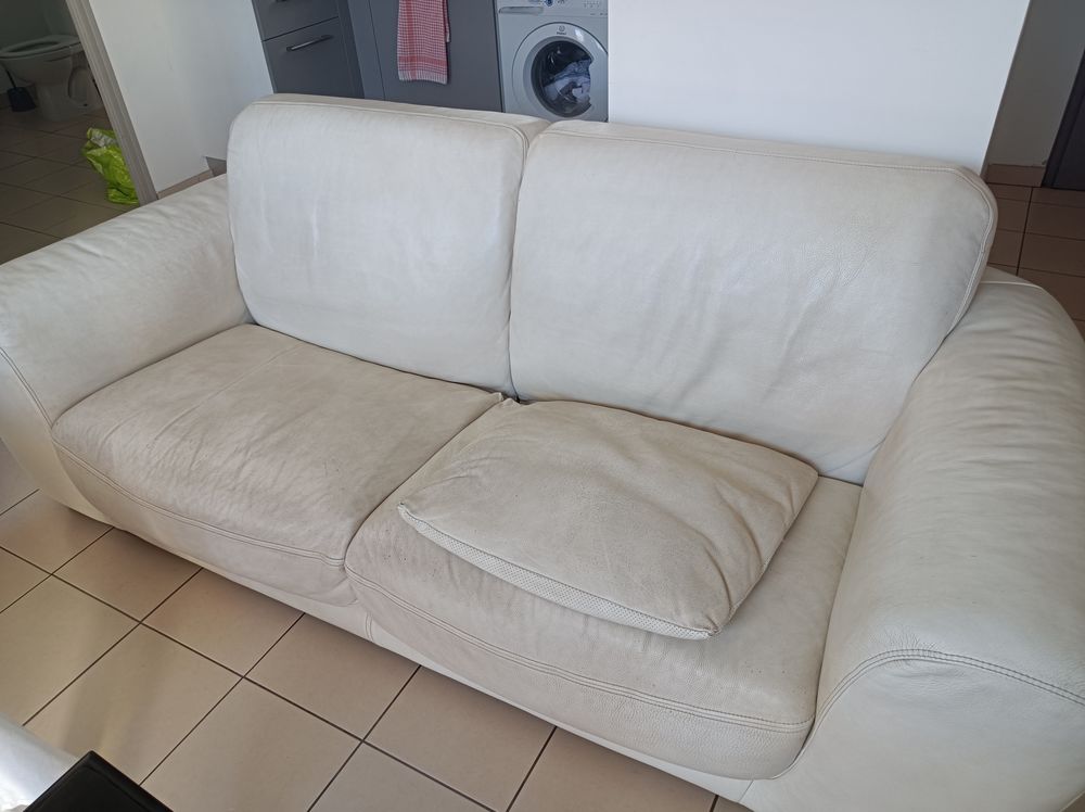 Donne canap&eacute; cuir blanc Meubles