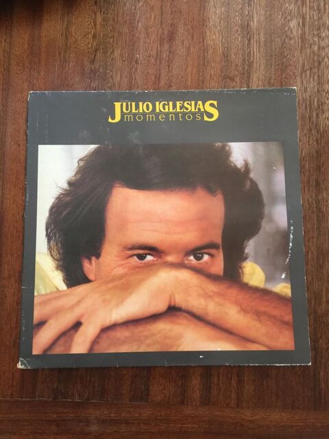 Vinyle 33 tours Julio Iglesias   Momentos   5 Saleilles (66)