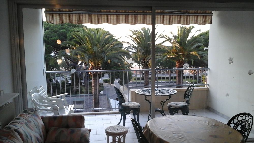   Appartement vue Mer , 4 personnes , parking privé  Provence-Alpes-Côte d'Azur, Le Lavandou (83980)