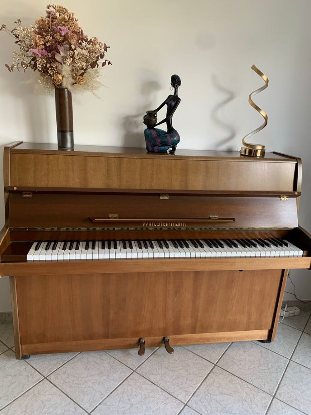 piano droit Will-Steinmann +le tabouret Instruments de musique