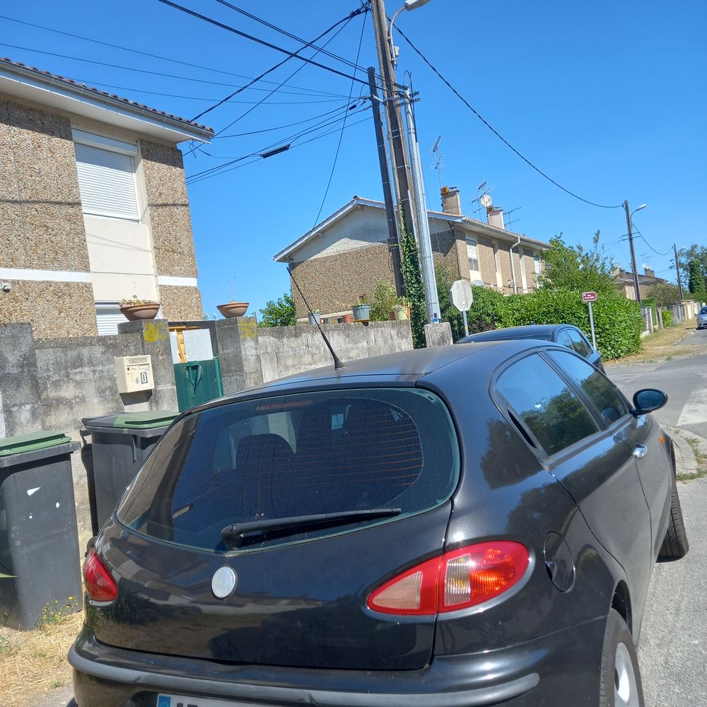 147 2.0i TS S&eacute;lective Selespeed 2004 occasion 33250 Pauillac