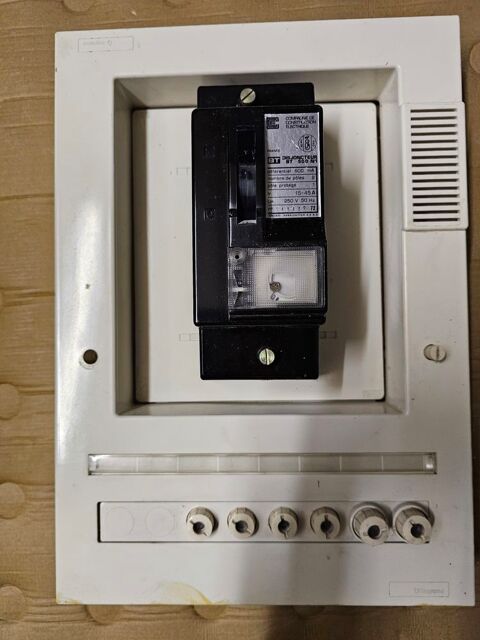 Disjoncteur diff�rentiel 15 Saint-Martin-Boulogne (62)