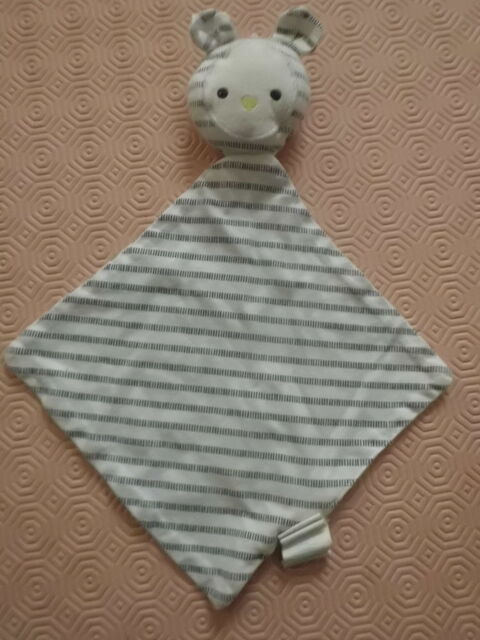 doudou lapin blanc bleu obaibi 15 Oignies (62)