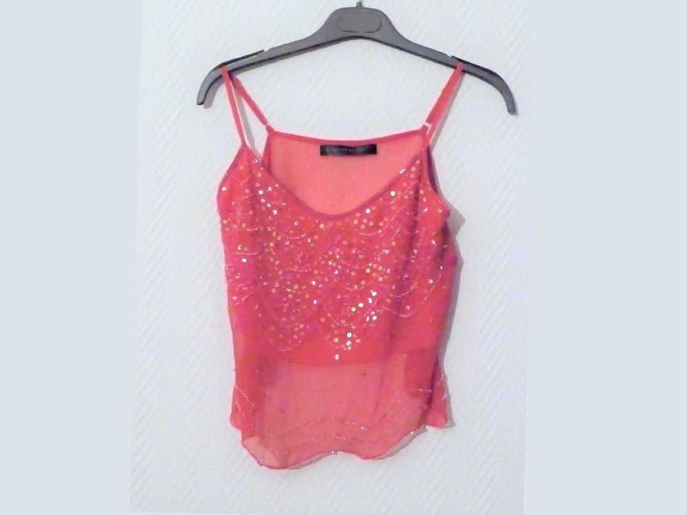 Top/ Tee Shirt Rose &agrave; Bretelles et Pastilles Iris&eacute;es- She's Vêtements