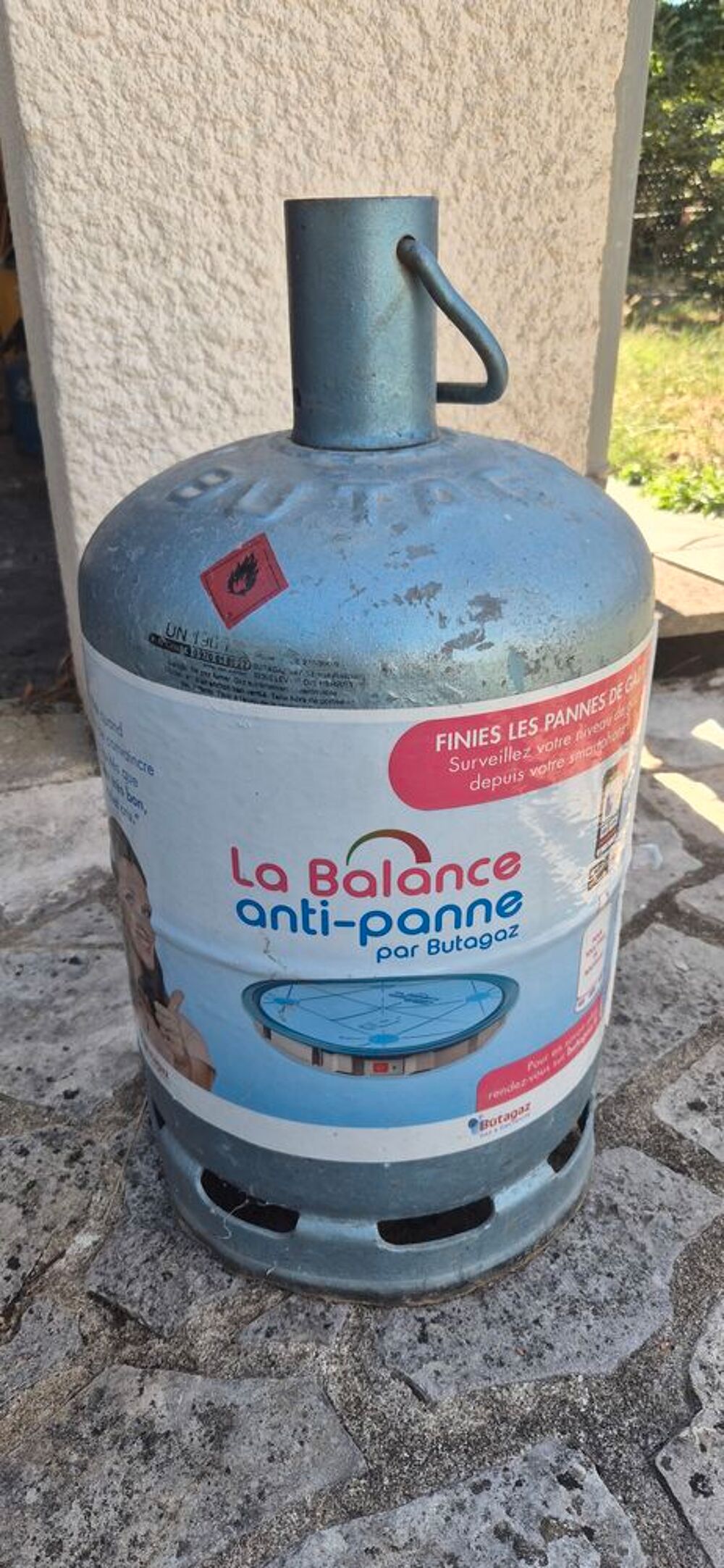 Bouteille de gaz butane 13kg - 80% pleine Bricolage