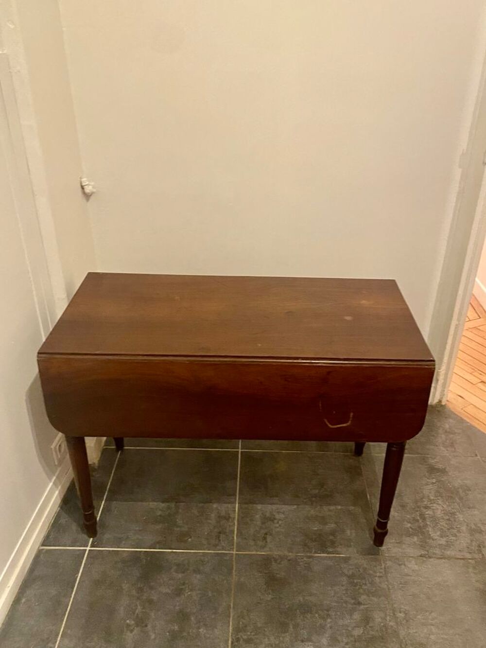 Table ancienne en bois avec un tiroir et 2 abattants Meubles