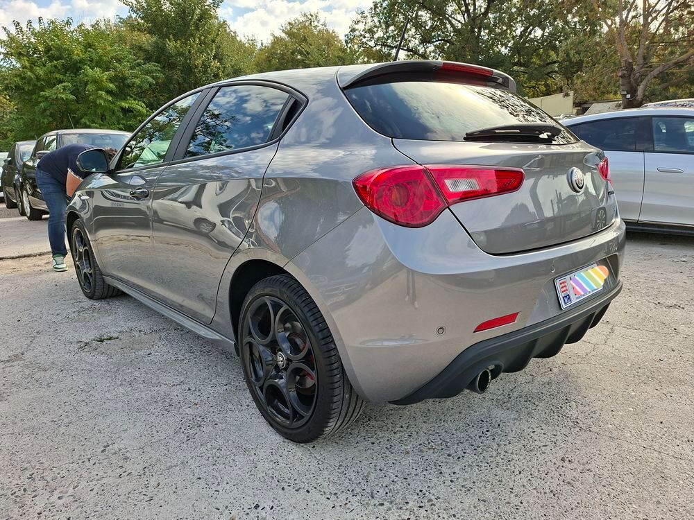 Giulietta 1.6l 120 jtdm ex&eacute;cutive bvm6 2020 occasion 06150 Cannes La Bocca