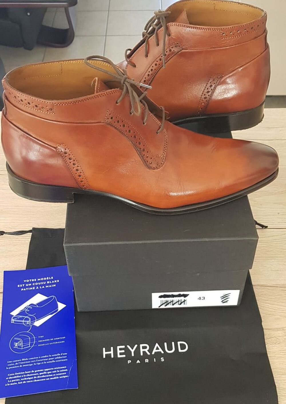 Chaussures en cuir marron pour homme marque Heyraud Chaussures